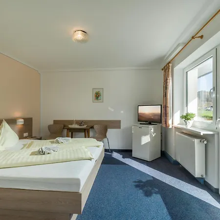 Alojamento de Acomodação e Pequeno-almoço Gaestehaus Wildauer 3*
