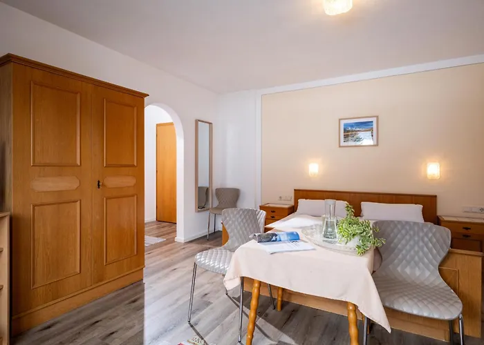 Bed & Breakfast Gaestehaus Wildauer 3*